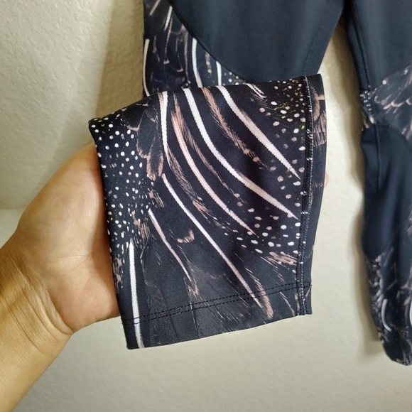 Nike Power Hyper Tight Fit Tights Black Flutter Print Sz L - Picture 5 of 8